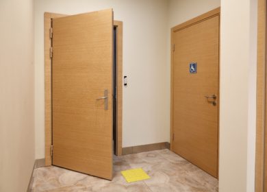 Деревянные рентгенозащитные двери